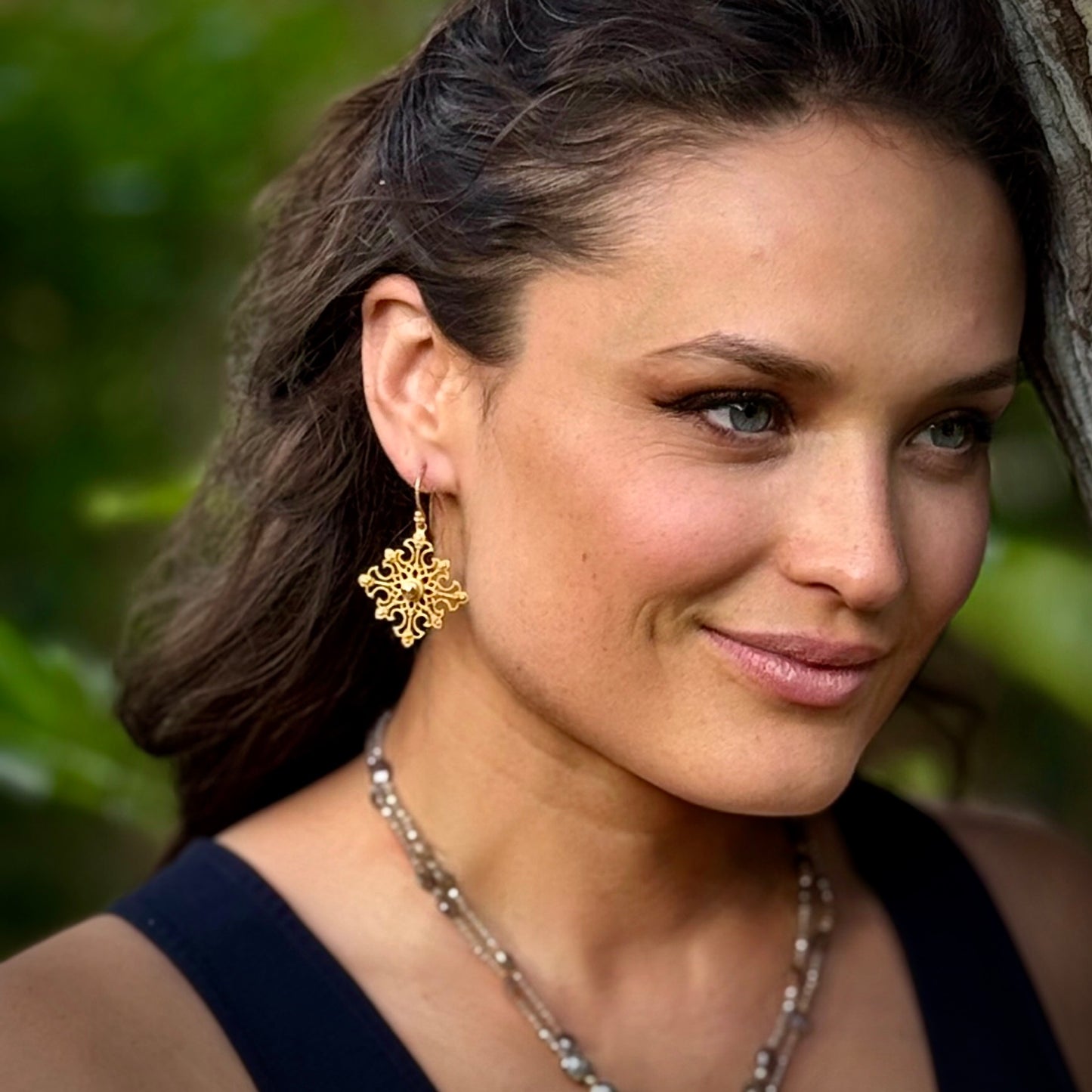 "Snowflake" Hook Dangle Earrings (Zircon, 18k Gold)