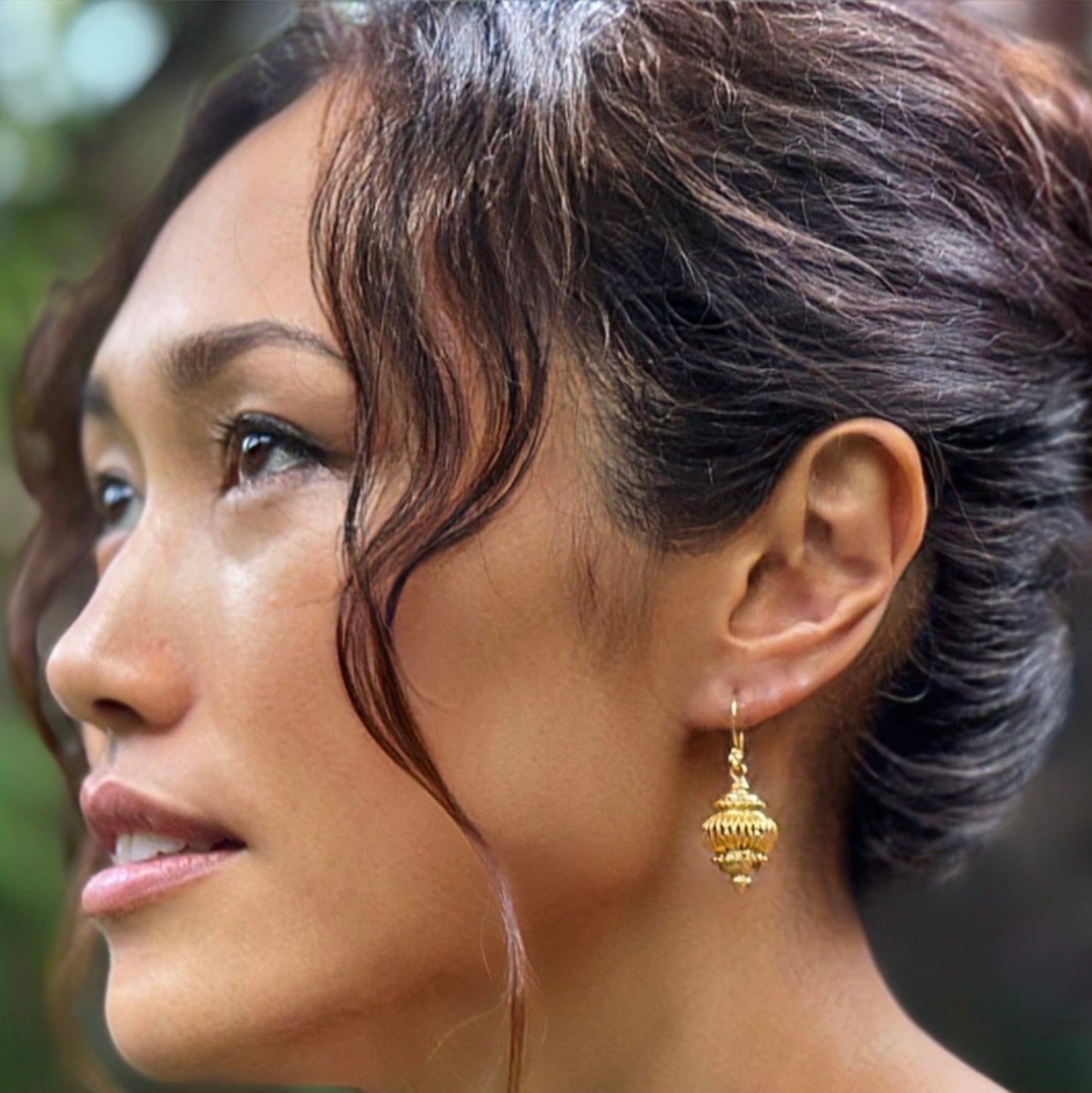 "Pierced Lantern" Dangle Hook Earring (22k, 18k Gold)