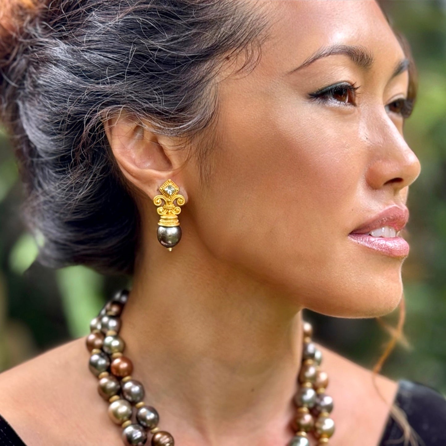"Fleur de Lys" Earrings (White Freshwater Pearl, White Sapphire, 22k Gold)