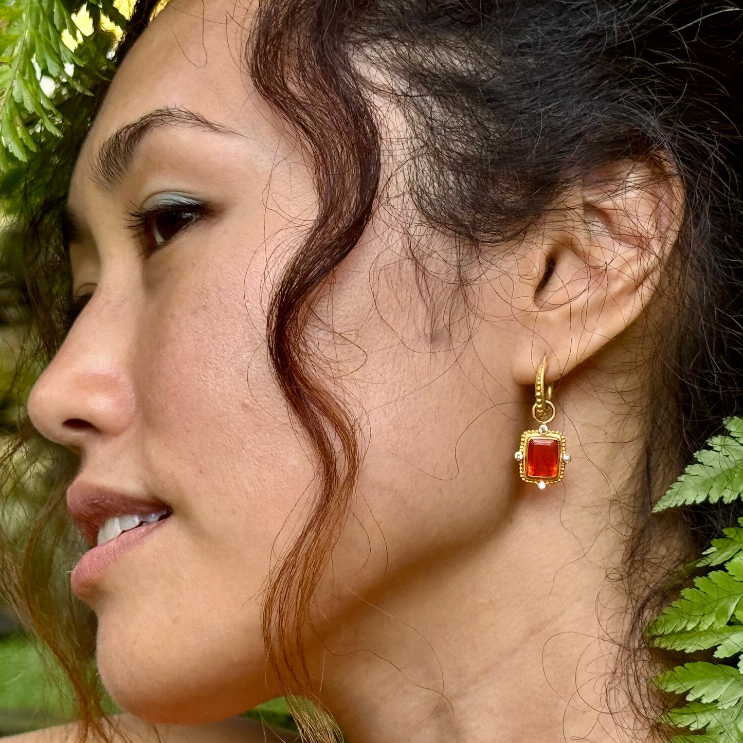 "Mini Jawan" Hoop Earrings (22k, 18k Gold)
