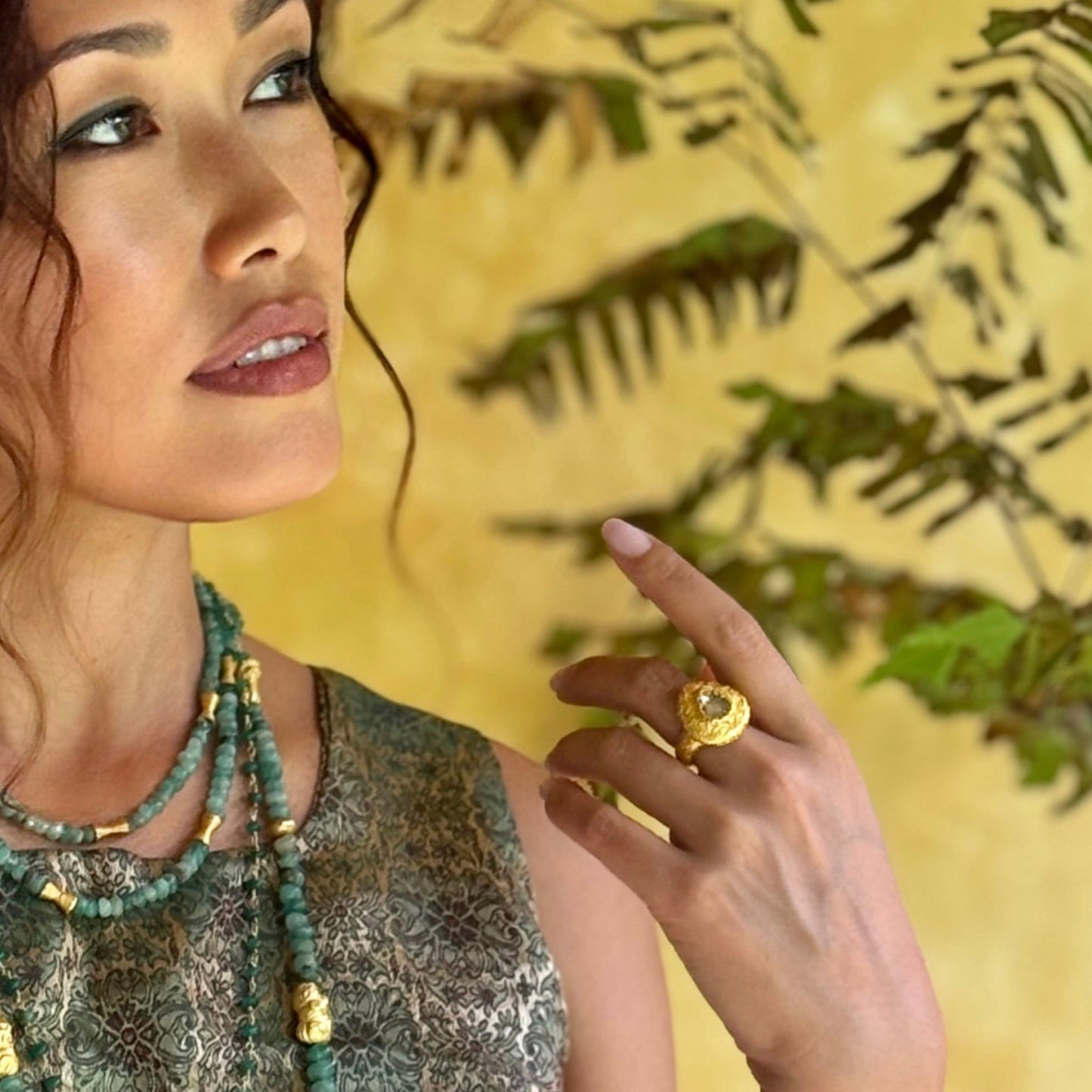 "Jodhpur Teardrop" Ring (Diamond, 22k, 18k Gold)