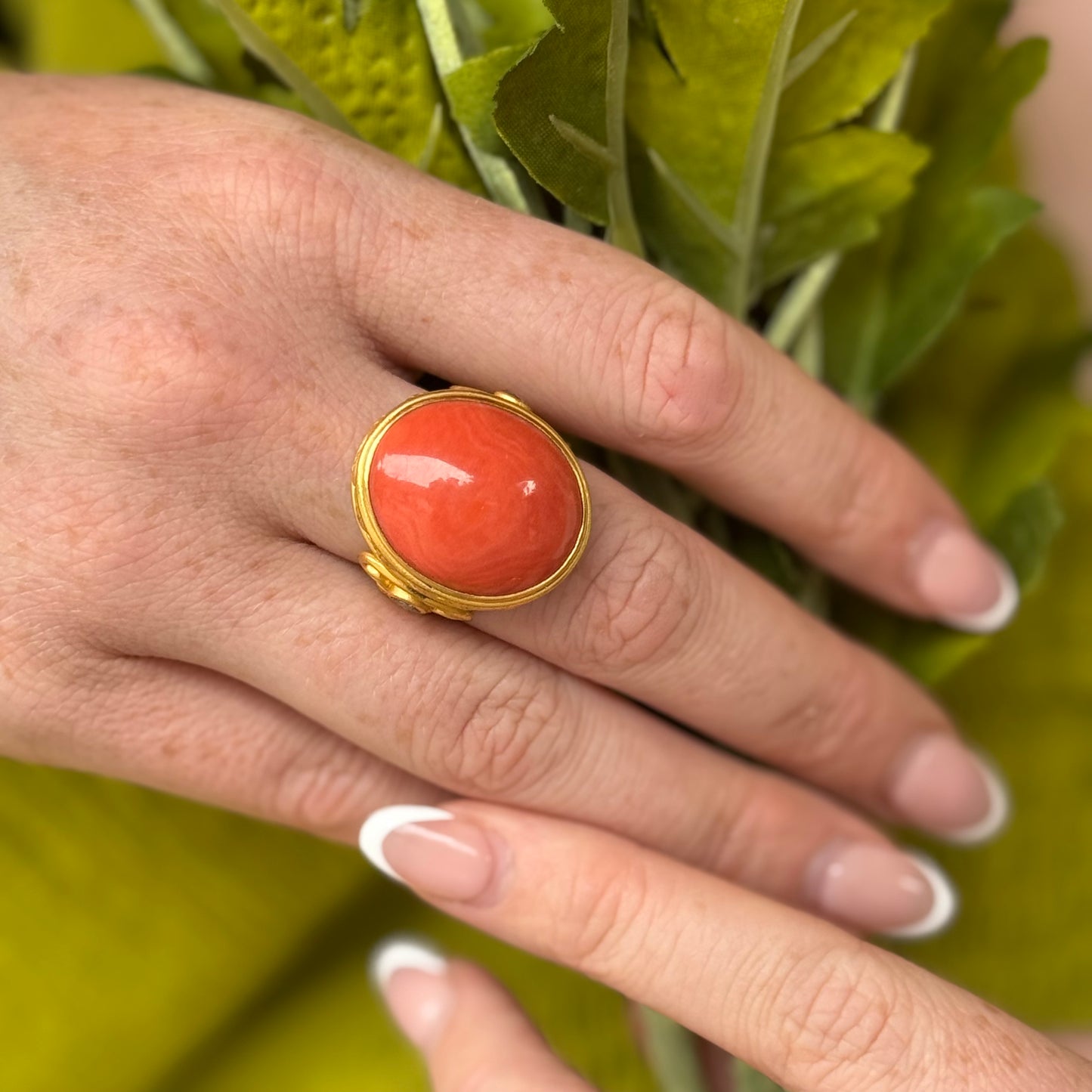 "Corinthia Column" Ring (Italian Coral, Diamond, 22k Gold)