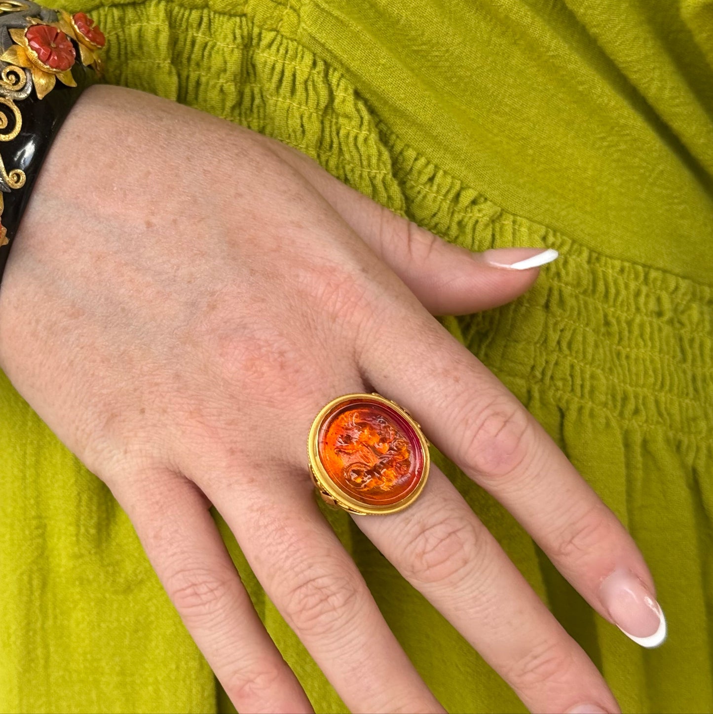 "Lotus Column" Ring (Russet Venetian Glass, 22k Gold)