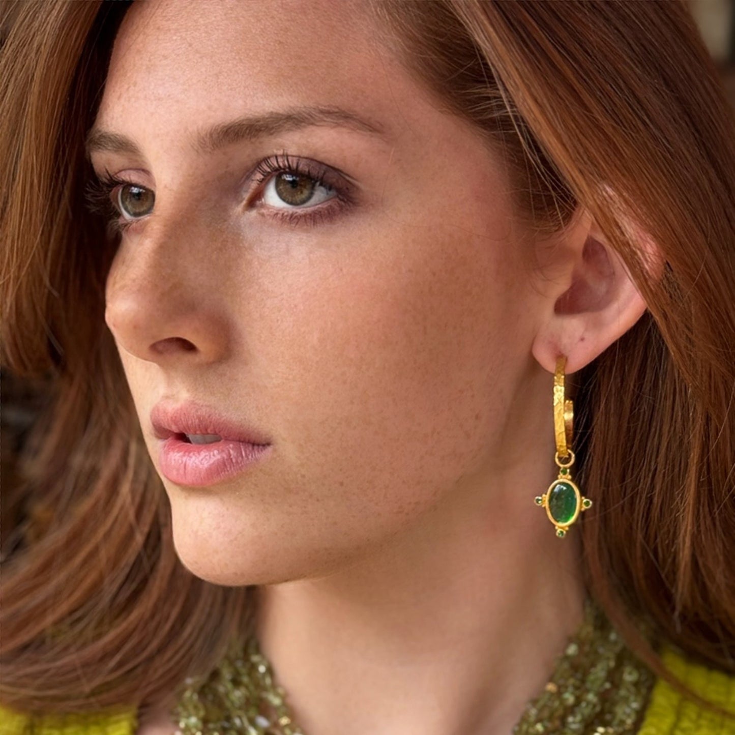 "Hammered Hoop" Earrings (18k Gold)