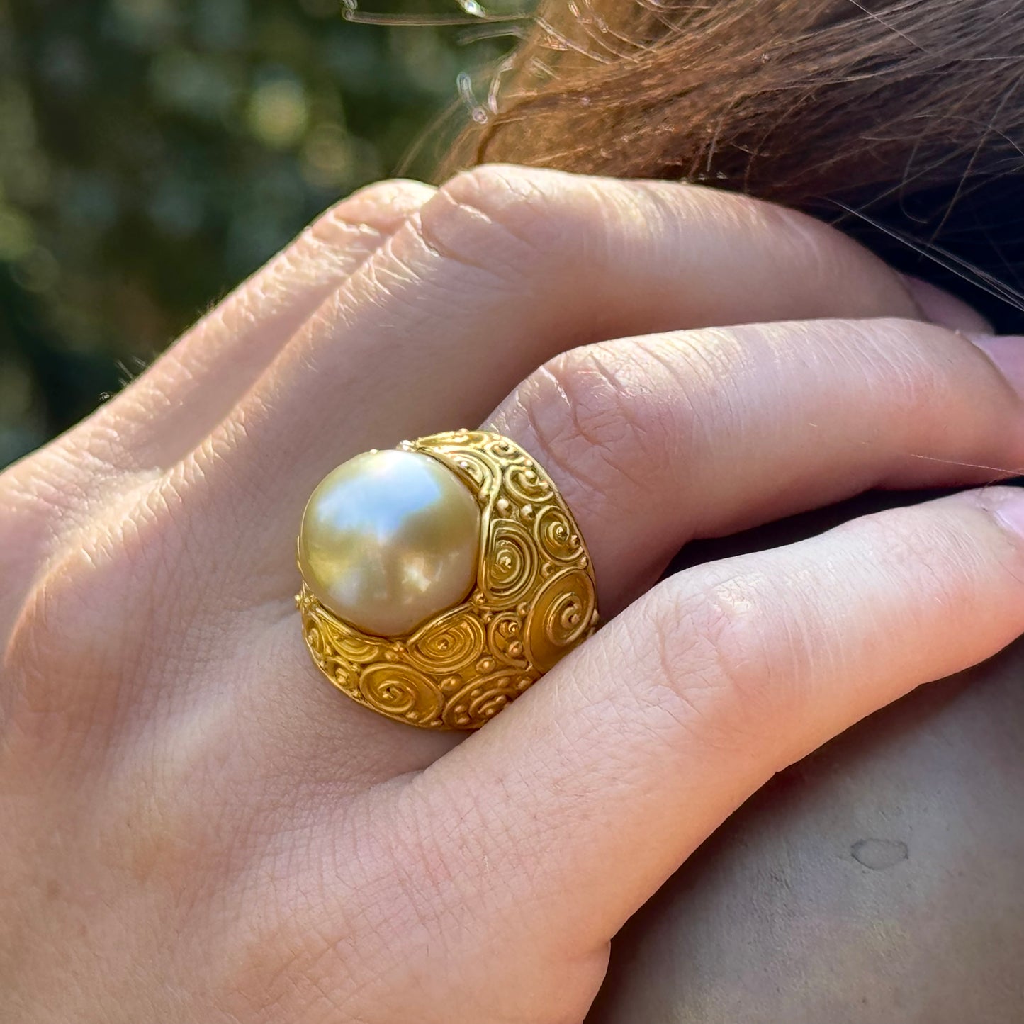 "Seven Seas" Ring (South Sea Pearl, 22k Gold)