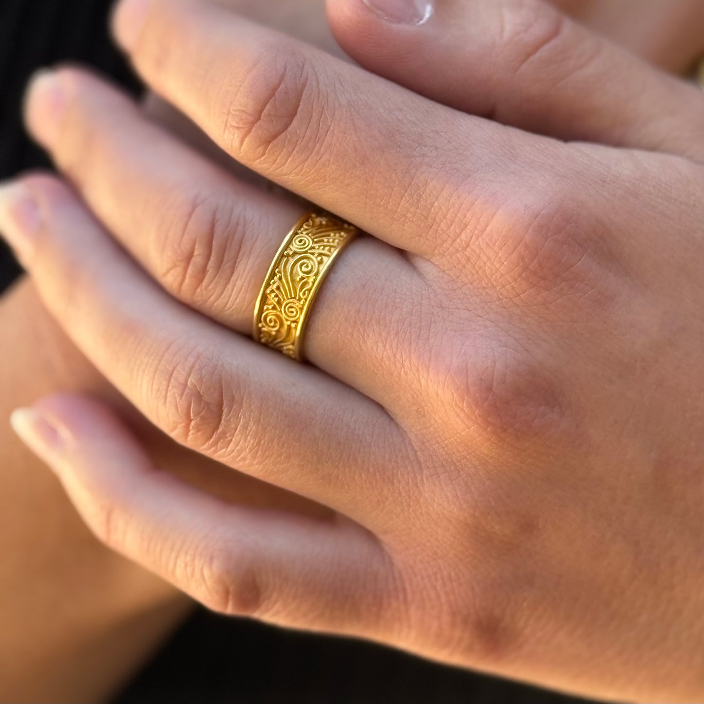 "Neptune" Band Ring (22k, 18k Gold)
