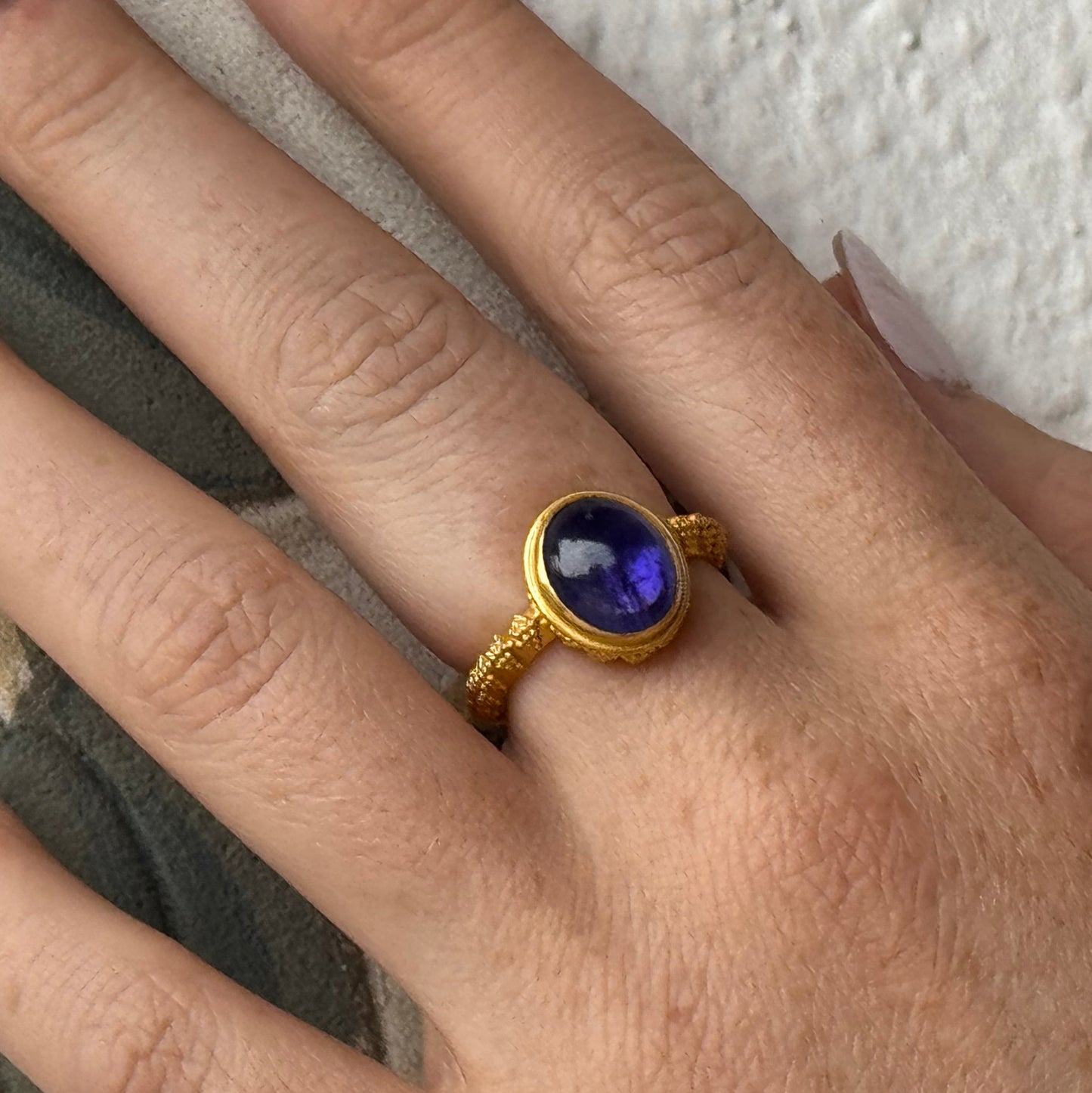 "Cheops" Ring (Tanzanite, 22k Gold)