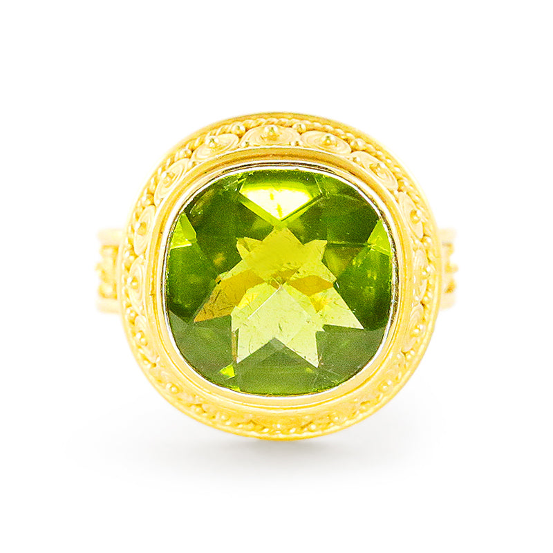 "Susie Spiral" Ring (Peridot, 22k Gold)