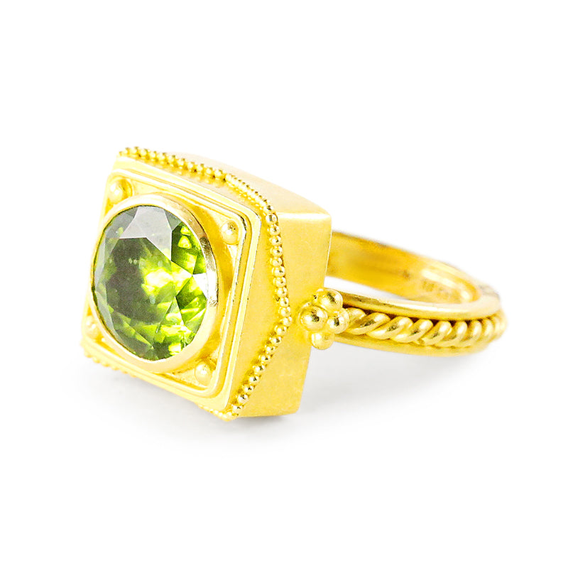 "Cairo" Ring (Peridot, 22k Gold)