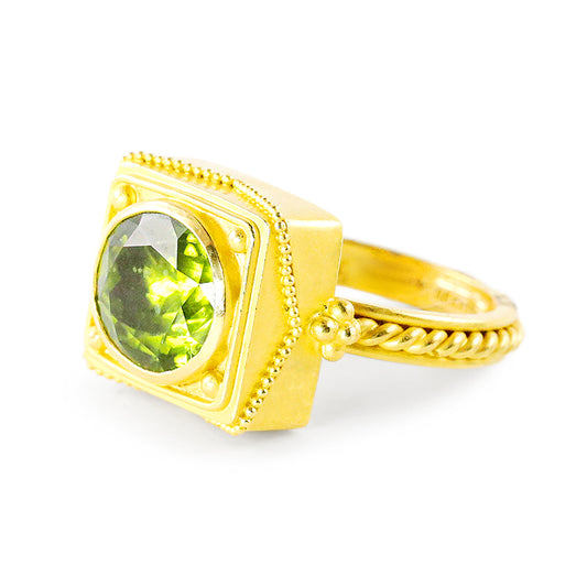 "Cairo" Ring (Peridot, 22k Gold)