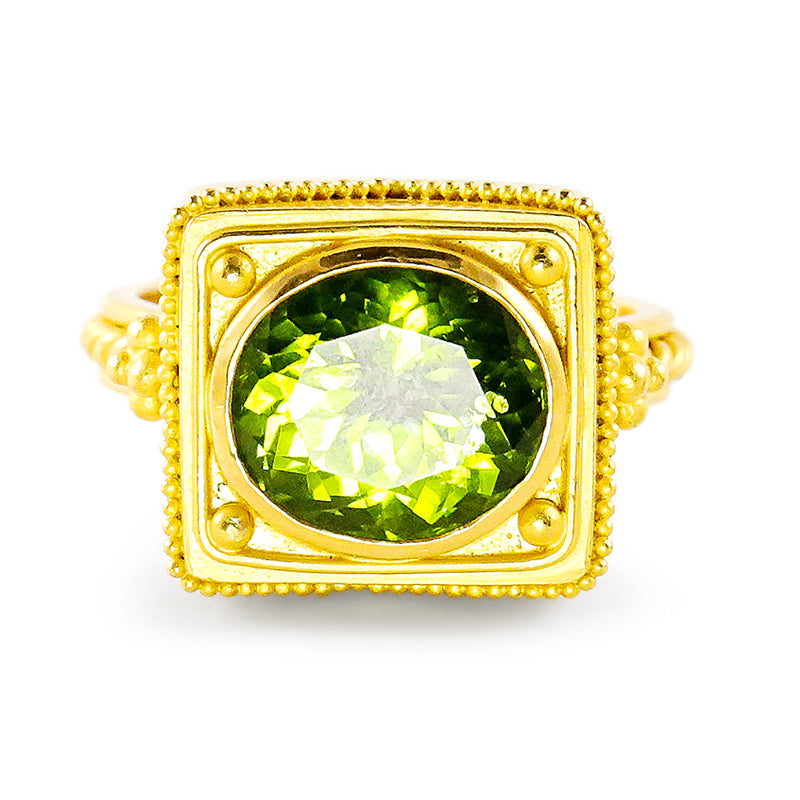 "Cairo" Ring (Peridot, 22k Gold)