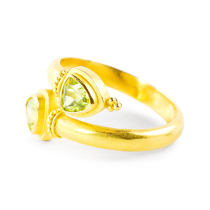 "Crossover" Ring (Peridot, 22k Gold)