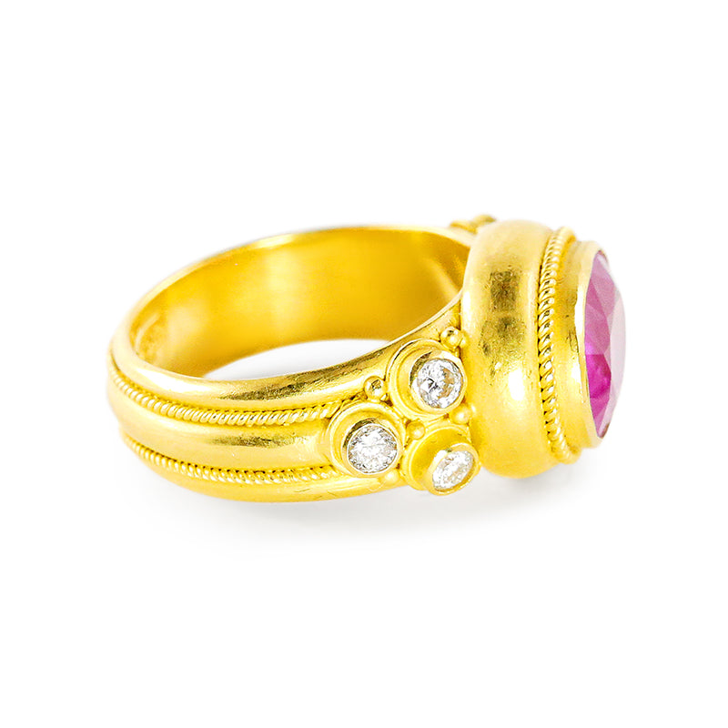"Kawin" Ring (Pink Sapphire, Diamond, 22k Gołd)