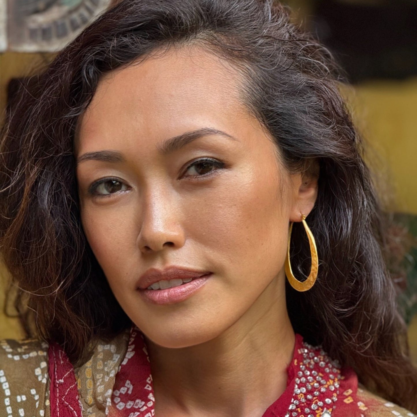"Leslie" Hoop Earrings (18k Gold)