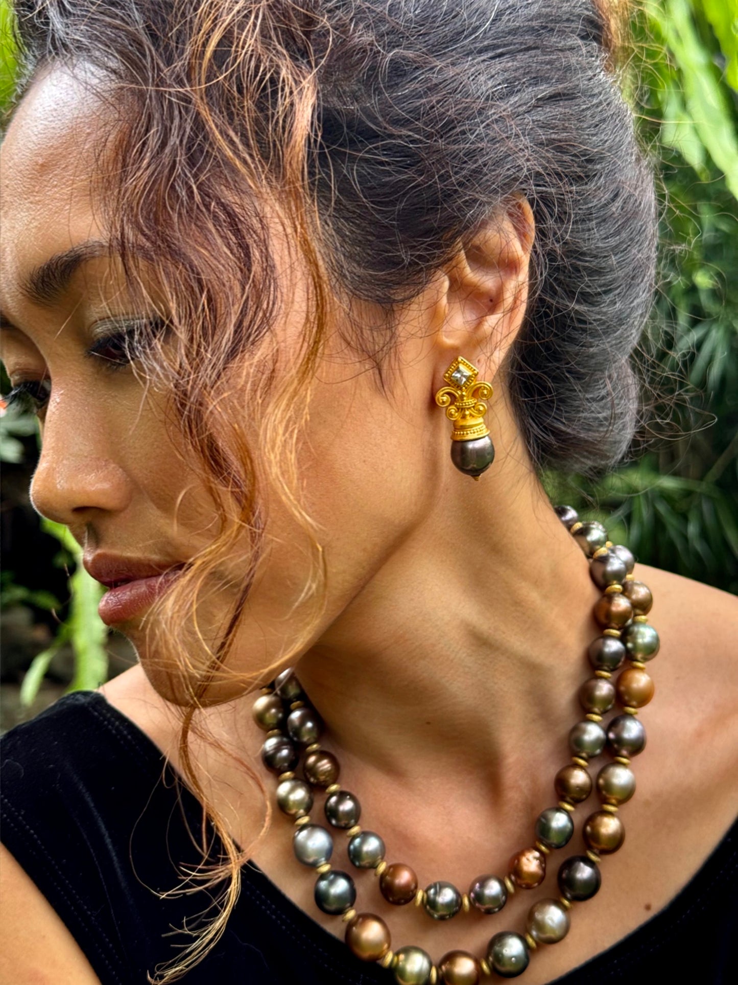 "Lorokidul" Pearl Necklace (Multicolor Tahitian Pearls with Mystery Clasp)