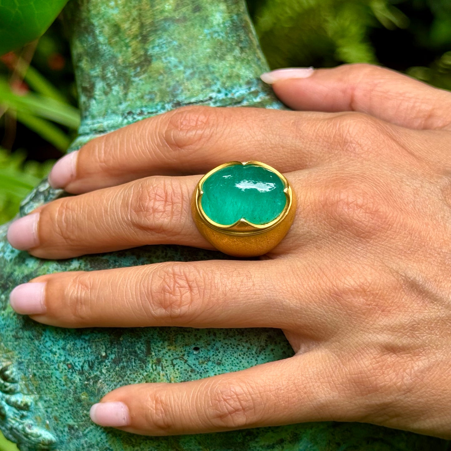 "Vladimir" Ring (Emerald, 22k Gold)
