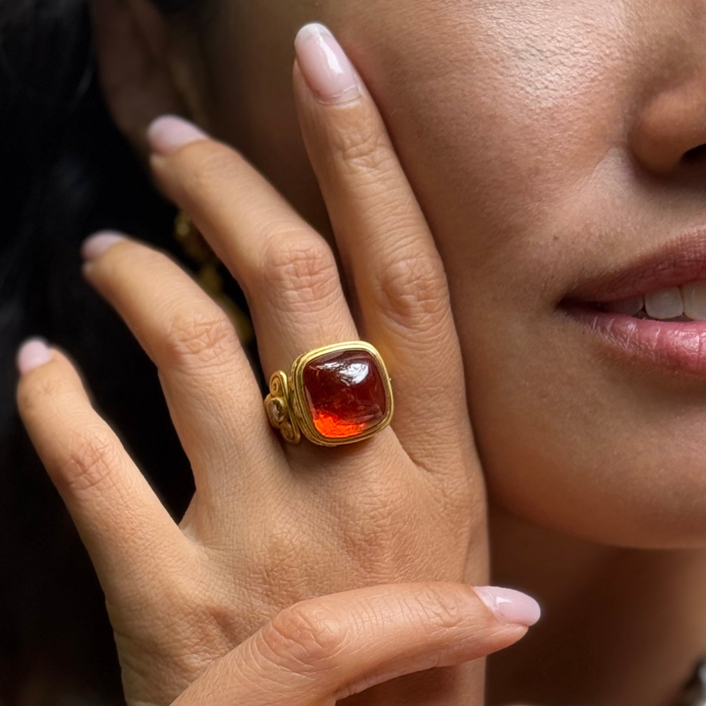 "Corinthia Column" Ring (Hessonite Garnet, 22k Gold)