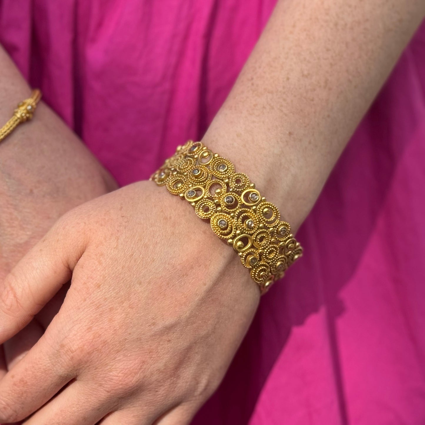 "Dune" Bangle Bracelet (18K and 22K Gold)