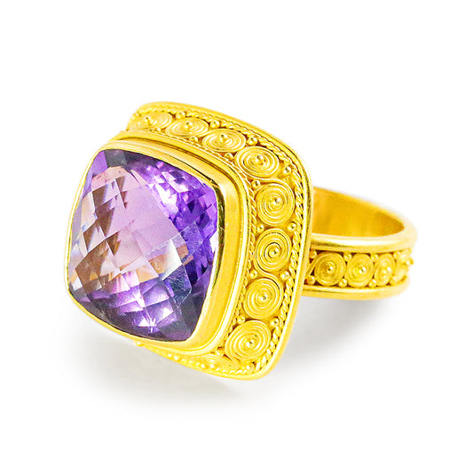 "Susie Spiral" Ring (Amethyst, 22k Gold)